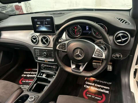 Mercedes-Benz CLA Class 180 Sport White #24