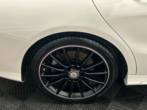 Mercedes-Benz CLA Class 180 Sport White #20