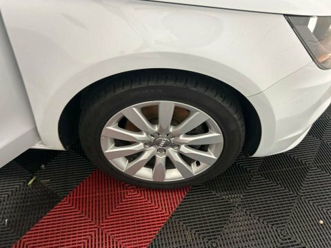 Audi A1 1.4 Tfsi Sport White #4