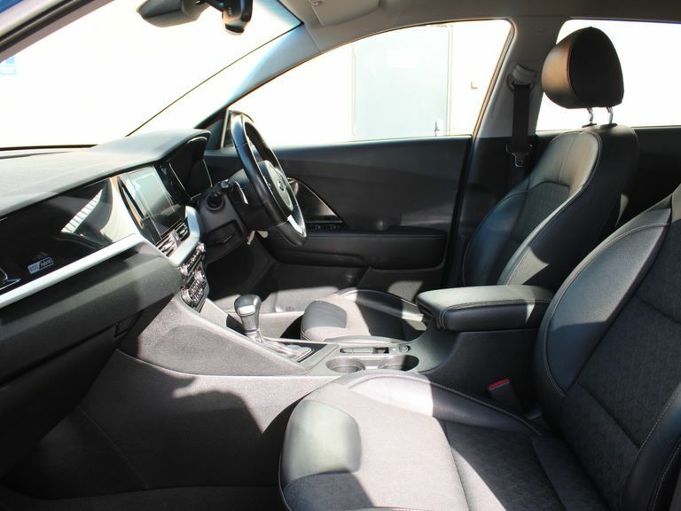 Kia Niro  Brown #16