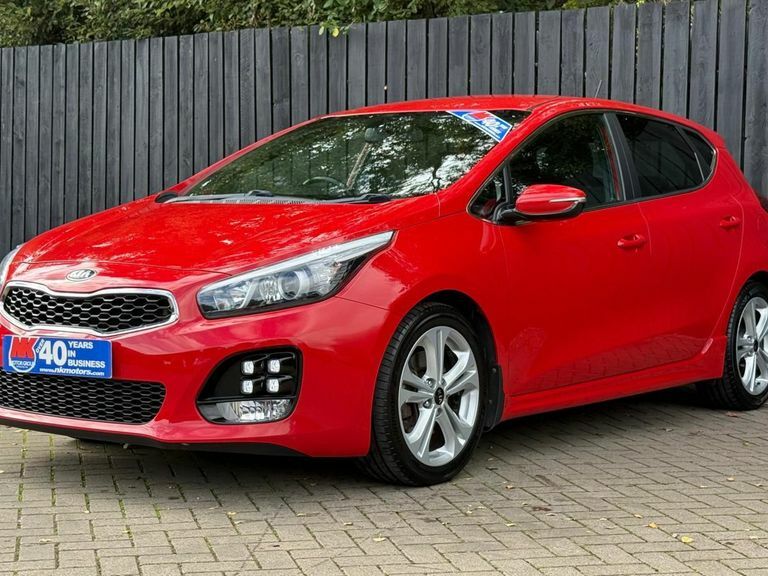 Kia Ceed 1.6 Crdi Isg Gt-line Dct Red #4