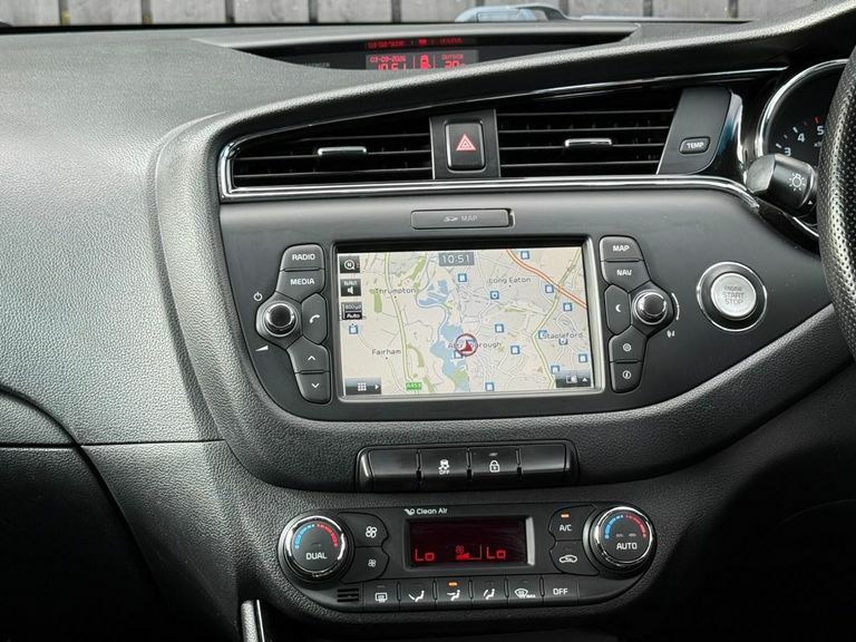 Kia Ceed 1.6 Crdi 3 Isg 134 Bhp Silver #18