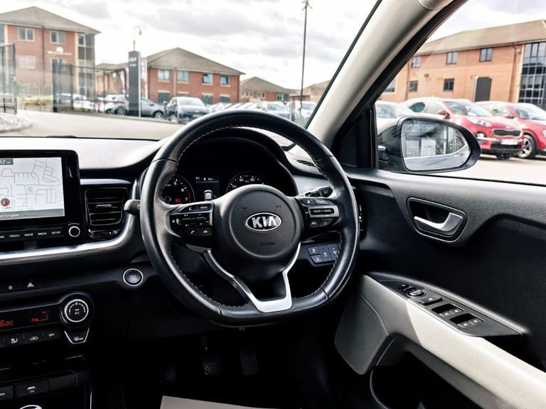 Kia Stonic Suv Grey #12
