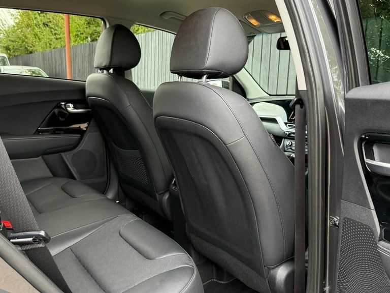 Kia Niro 0.0 4 Plus 202 Bhp Silver #26