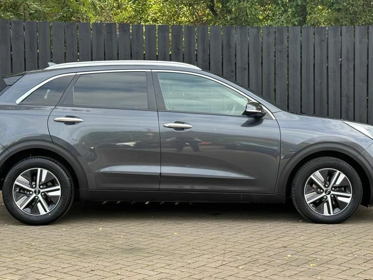 Kia Niro 0.0 4 Plus 202 Bhp Silver #11
