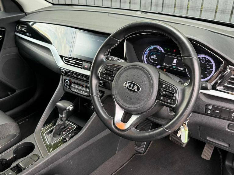 Kia Niro 0.0 4 Plus 202 Bhp Silver #20
