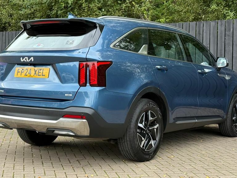 Kia Sorento Suv Grey #10