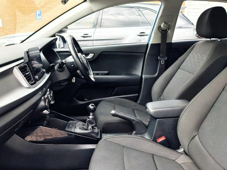 Kia RIO 1.0 T Gdi 2 Silver #19