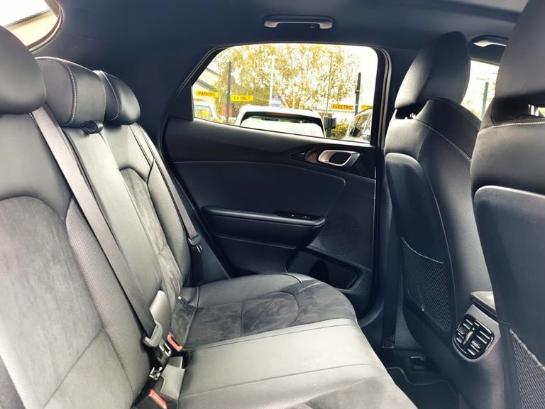 Kia Xceed 1.0 T-gdi 48V Dct Gt-line S White #26