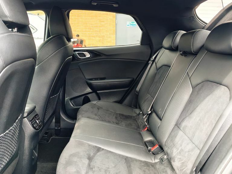 Kia Xceed 1.0 T-gdi 48V Dct Gt-line S White #24