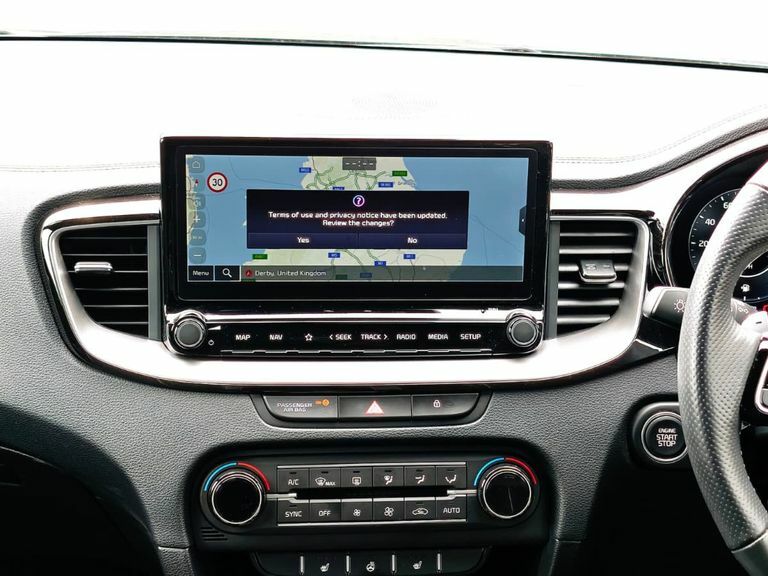 Kia Xceed 1.0 T-gdi 48V Dct Gt-line S White #16