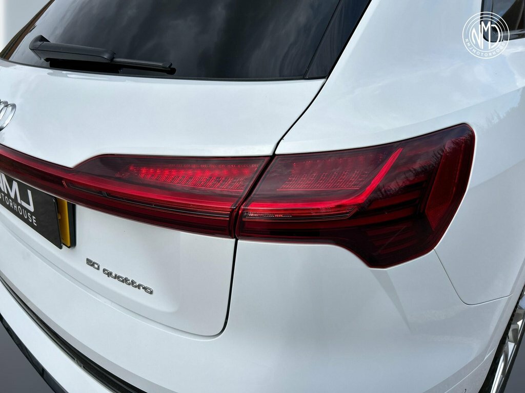 Audi E-tron 55 Technik Quattro 95Kwh White #7