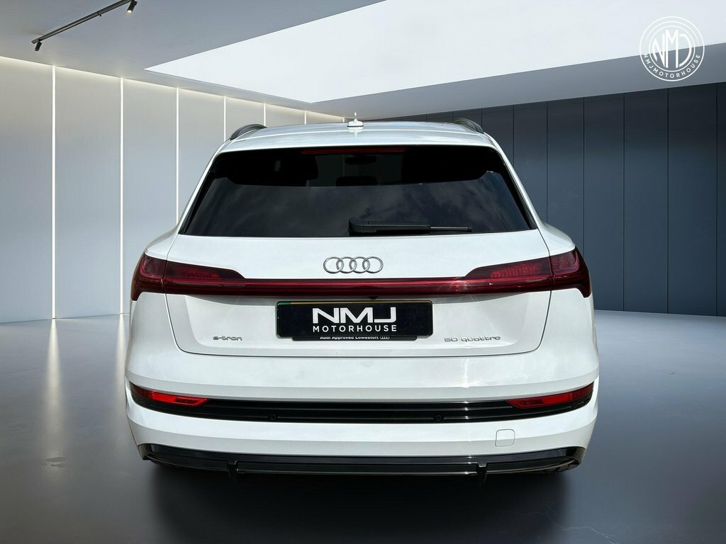 Audi E-tron 2021 50 Launch Edition Quattro 71.2Kwh White #5