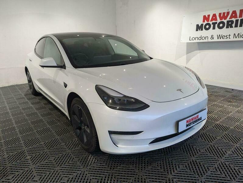 Tesla Model 3 Dual Motor Long Range White