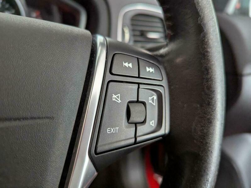 Volvo V40 2.0L D4 R-design Blue #31