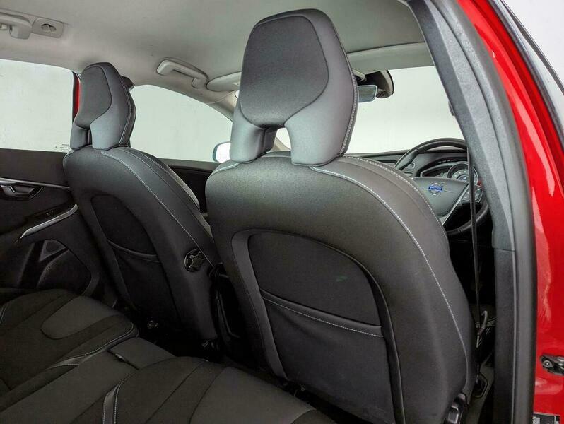 Volvo V40 2.0L D4 R-design Blue #36