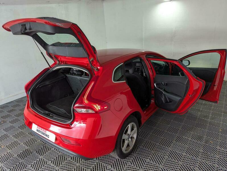 Volvo V40 2.0L D4 R-design Blue #43