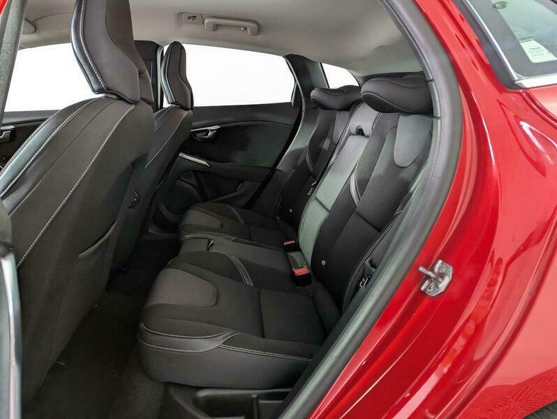 Volvo V40 2.0L D4 R-design Blue #24