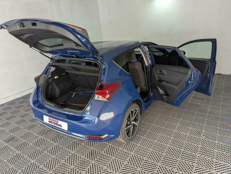 Toyota Auris Vvt-i Excel White #42