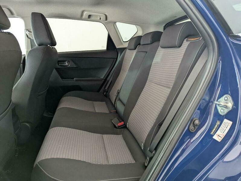 Toyota Auris Vvt-i Excel White #14