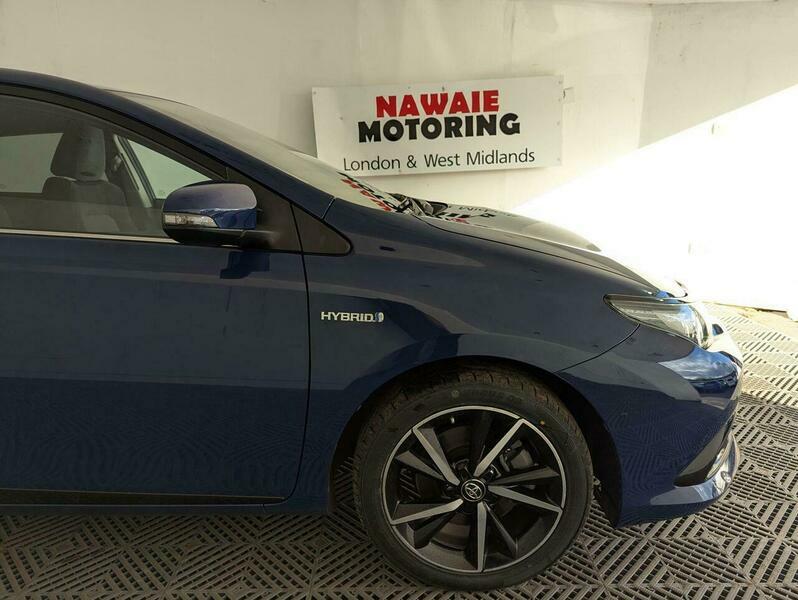 Toyota Auris Vvt-i Excel White #7