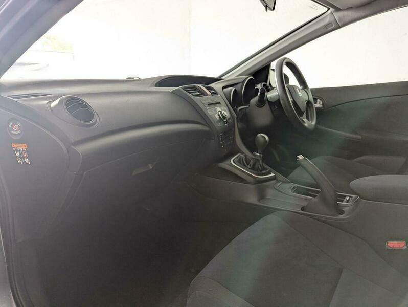 Honda Civic Hatchback 1.8 I-vtec Es Euro 5 Ss 201212 Silver #21