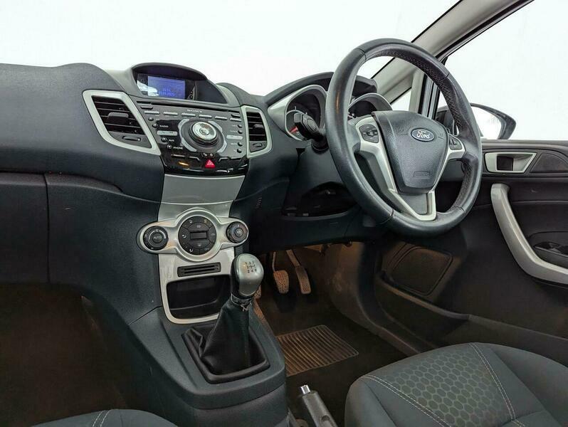 Ford Fiesta 1.25 Zetec 82 #28