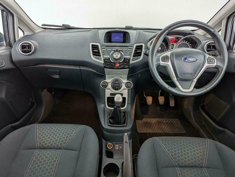 Ford Fiesta 1.25 Zetec 82 #27