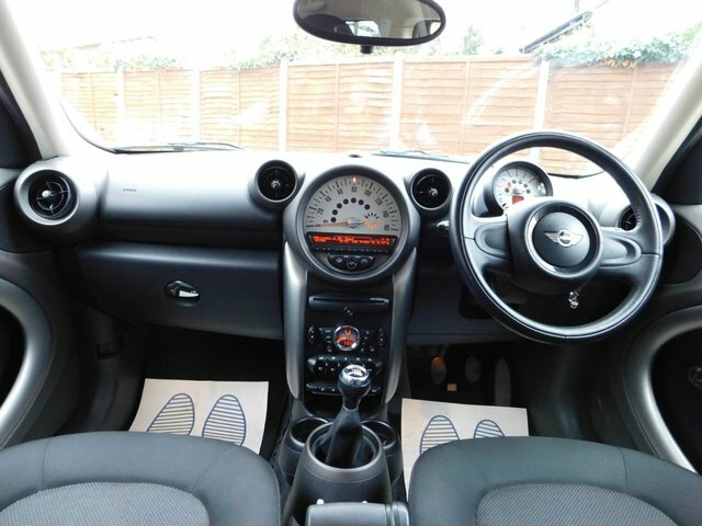 Mini Countryman 1.6 Cooper D Suv White #16