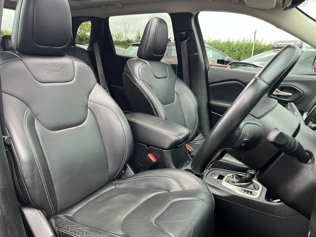 Jeep Cherokee 2.0 M-jet Limited 168 Bhp Red #18