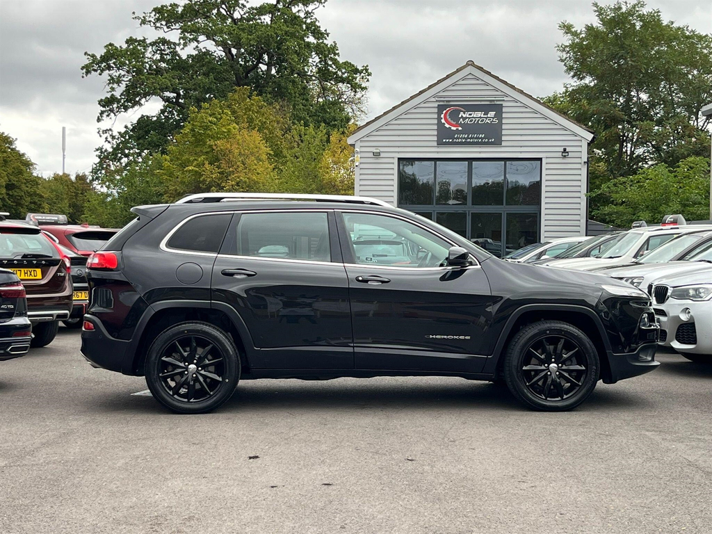 Jeep Cherokee 2.0 M-jet Limited 168 Bhp Red #7