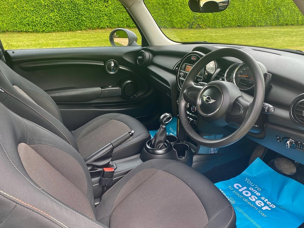 Mini Hatch 1.5 One D Euro 6 Ss Black #17