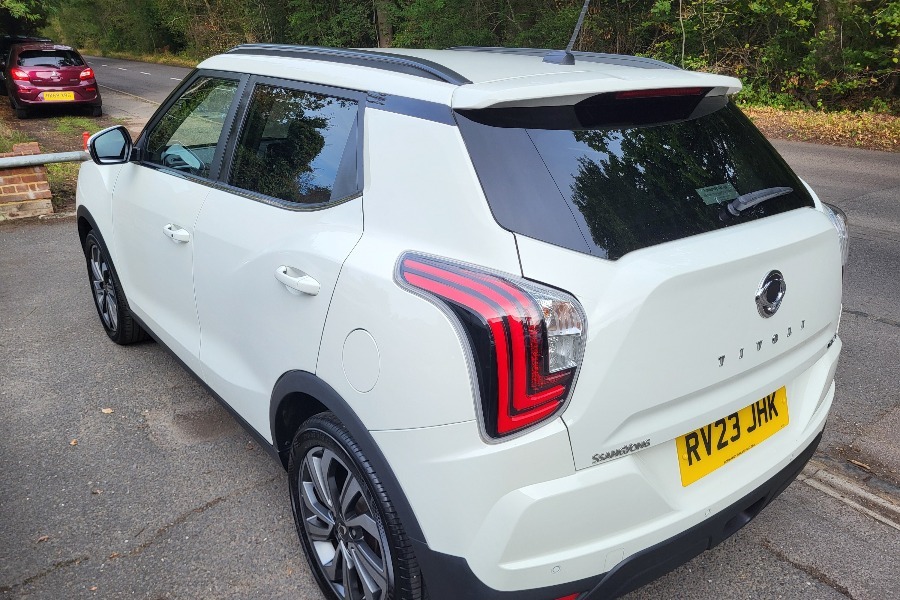 SsangYong Tivoli Ssangyong Tivoli 1.5P Ultimate Suv M... White #3