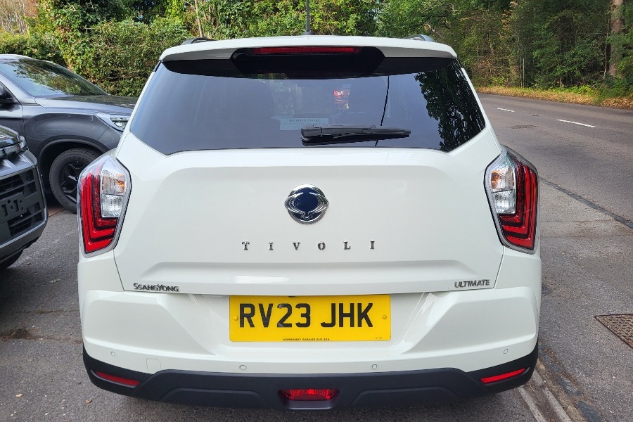 SsangYong Tivoli Ssangyong Tivoli 1.5P Ultimate Suv M... White #4