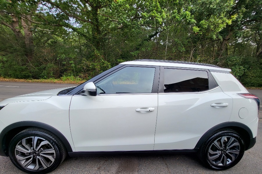 SsangYong Tivoli Ssangyong Tivoli 1.5P Ultimate Suv M... White #2