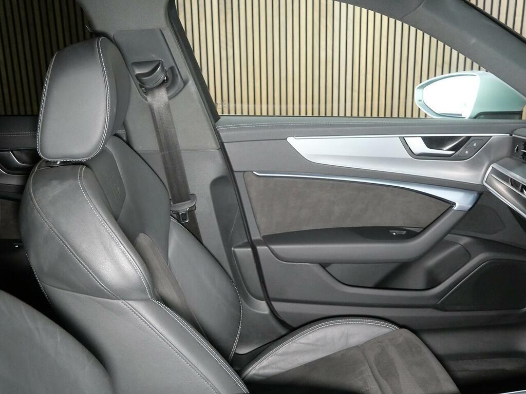 Audi A6 Avant S Line Black #25