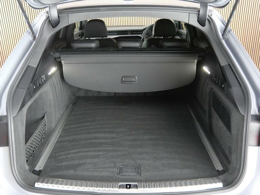 Audi A6 Avant S Line Black #40