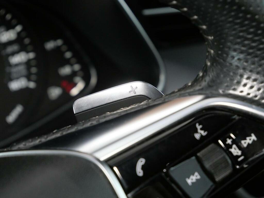 Audi A6 Avant S Line Black #31
