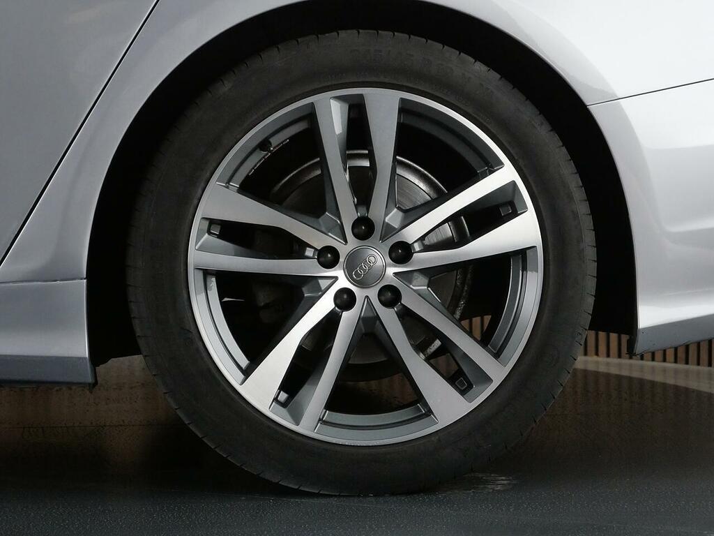 Audi A6 Avant S Line Black #37