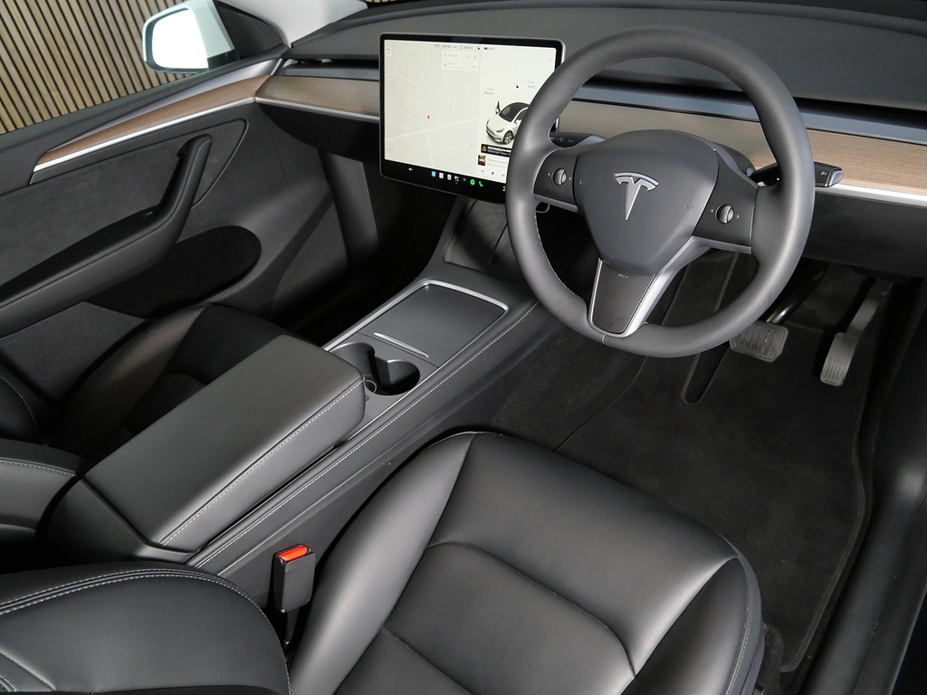 Tesla Model Y Suv Rwd 346 Ps White #3