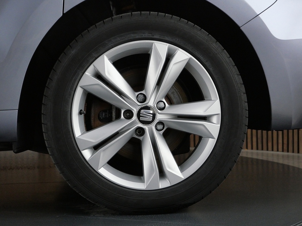 Seat Alhambra Se Red #36