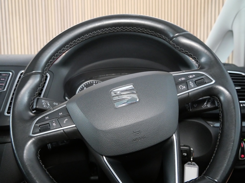 Seat Alhambra Se Red #29