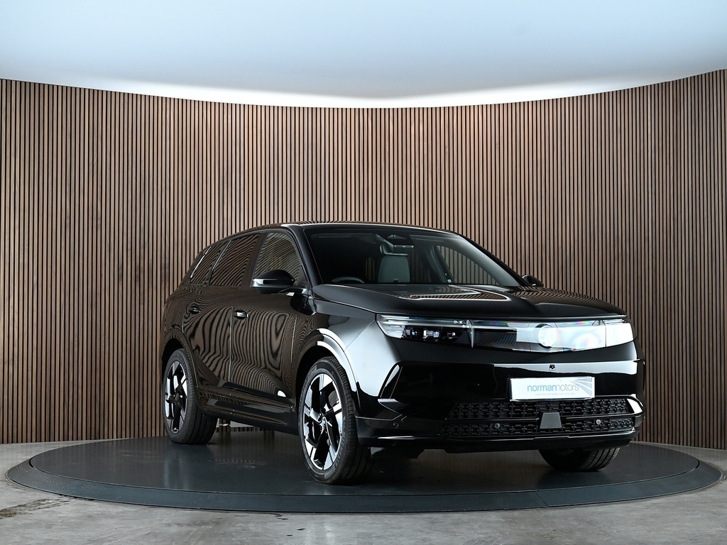 Vauxhall Grandland 73Kwh Ultimate Suv 213 Ps Black #4