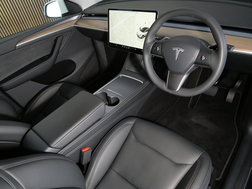 Tesla Model Y Suv Rwd 346 Ps White #3