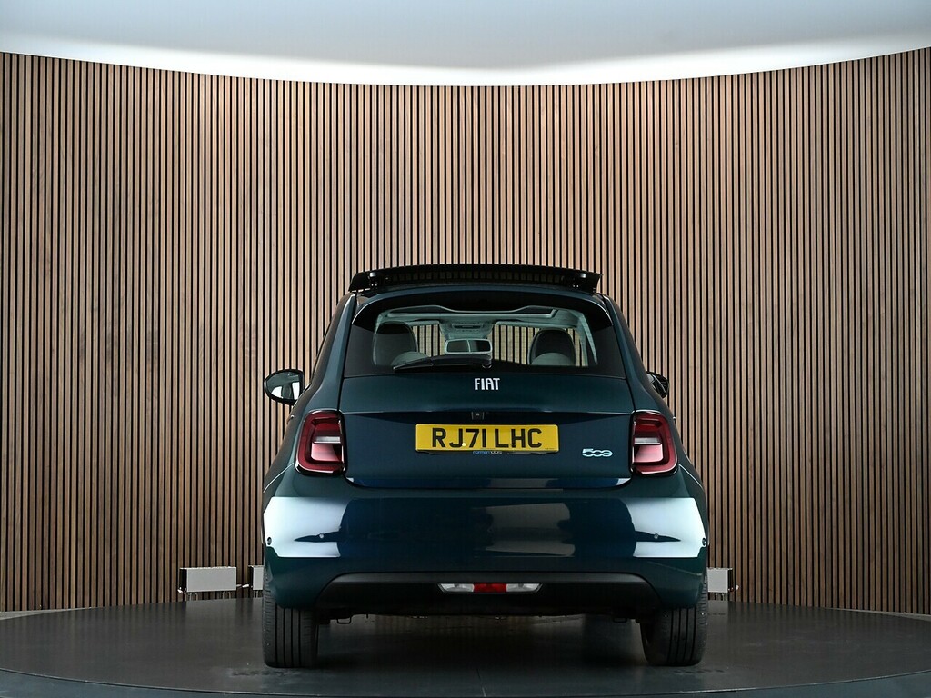 Fiat 500E 42Kwh Icon Black #8
