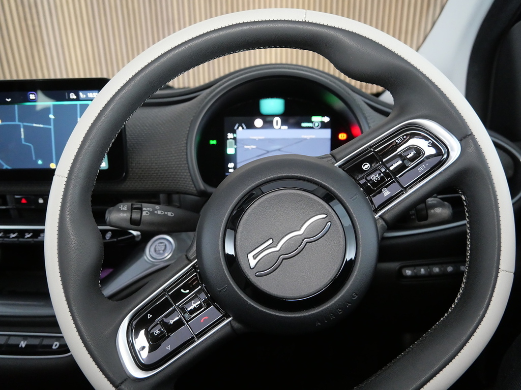Fiat 500E 42Kwh Icon Black #31
