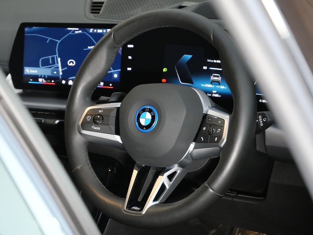 BMW iX1 20 66.5Kwh M Sport Edrive  #21