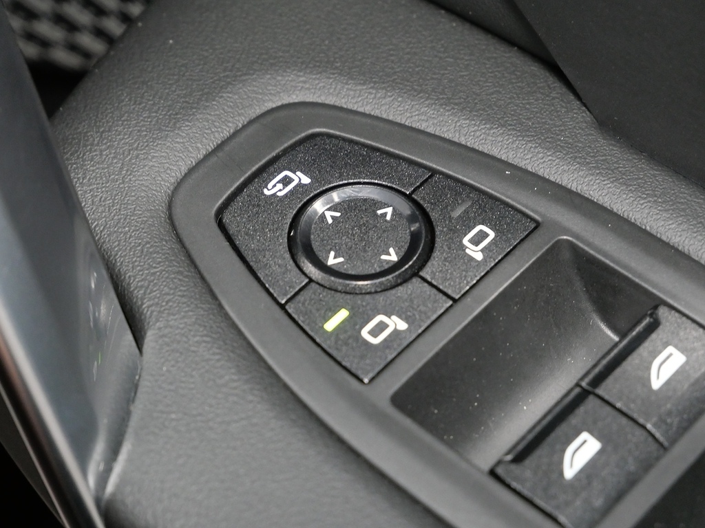 BMW iX1 20 66.5Kwh M Sport Edrive  #36