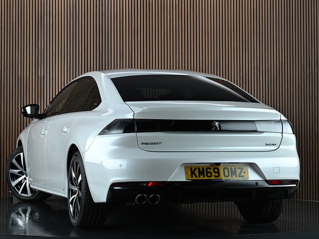 Peugeot 508 Bluehdi Gt Line Hatchback 2.0 White #2