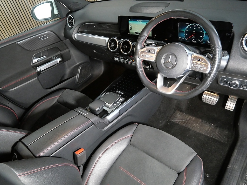 Mercedes-Benz GLB Class 1.3 Glb200 Amg Line Suv 7G-dct Euro 6 White #3